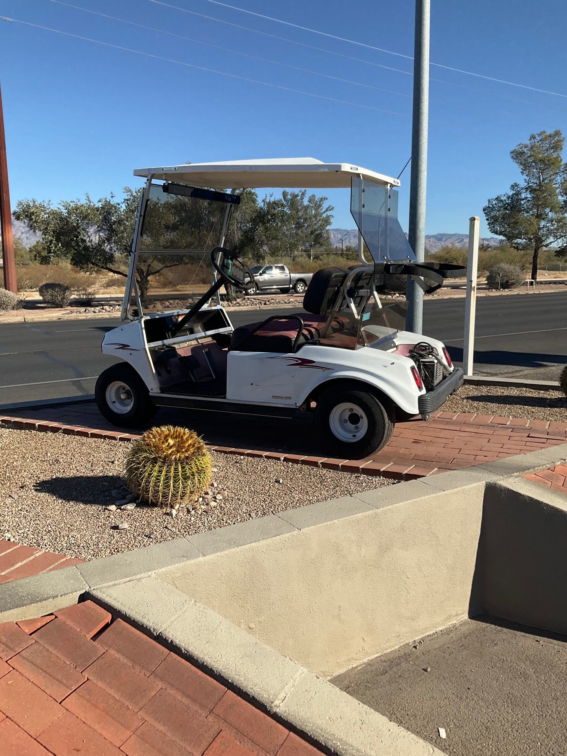 1996 CLUB CAR DS – WHITE image 1