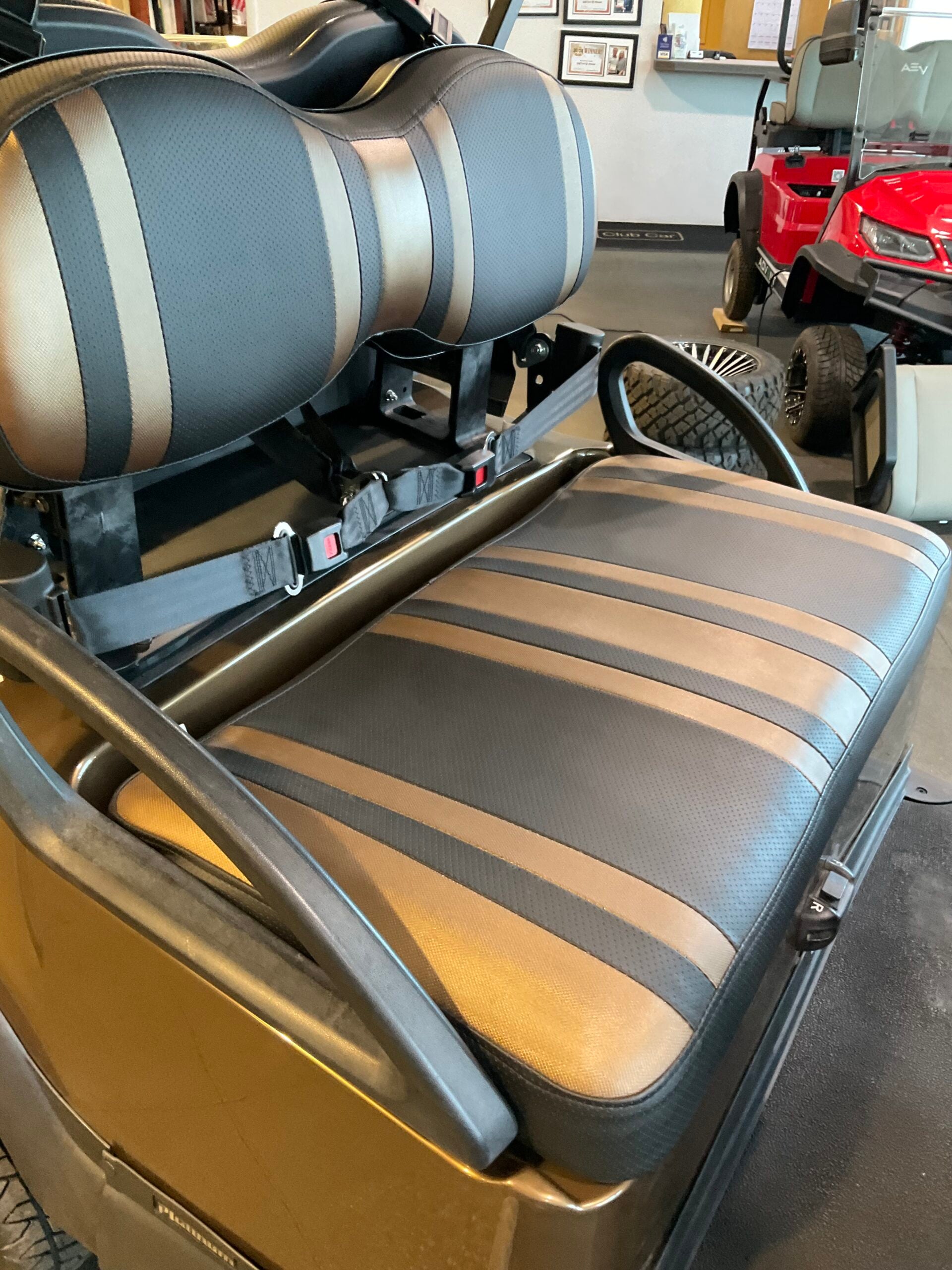 2025 Remanufactured Club Car Precedent 4 Passenger NEV image 3