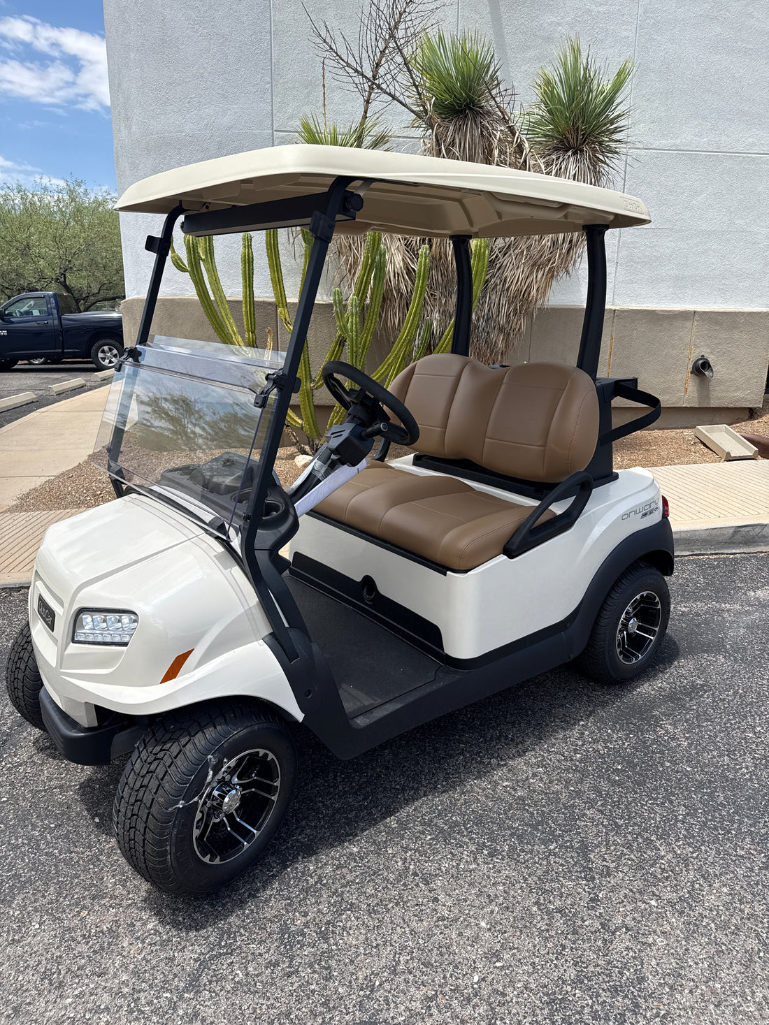 2027 Club Car Onward 2P Cashmere