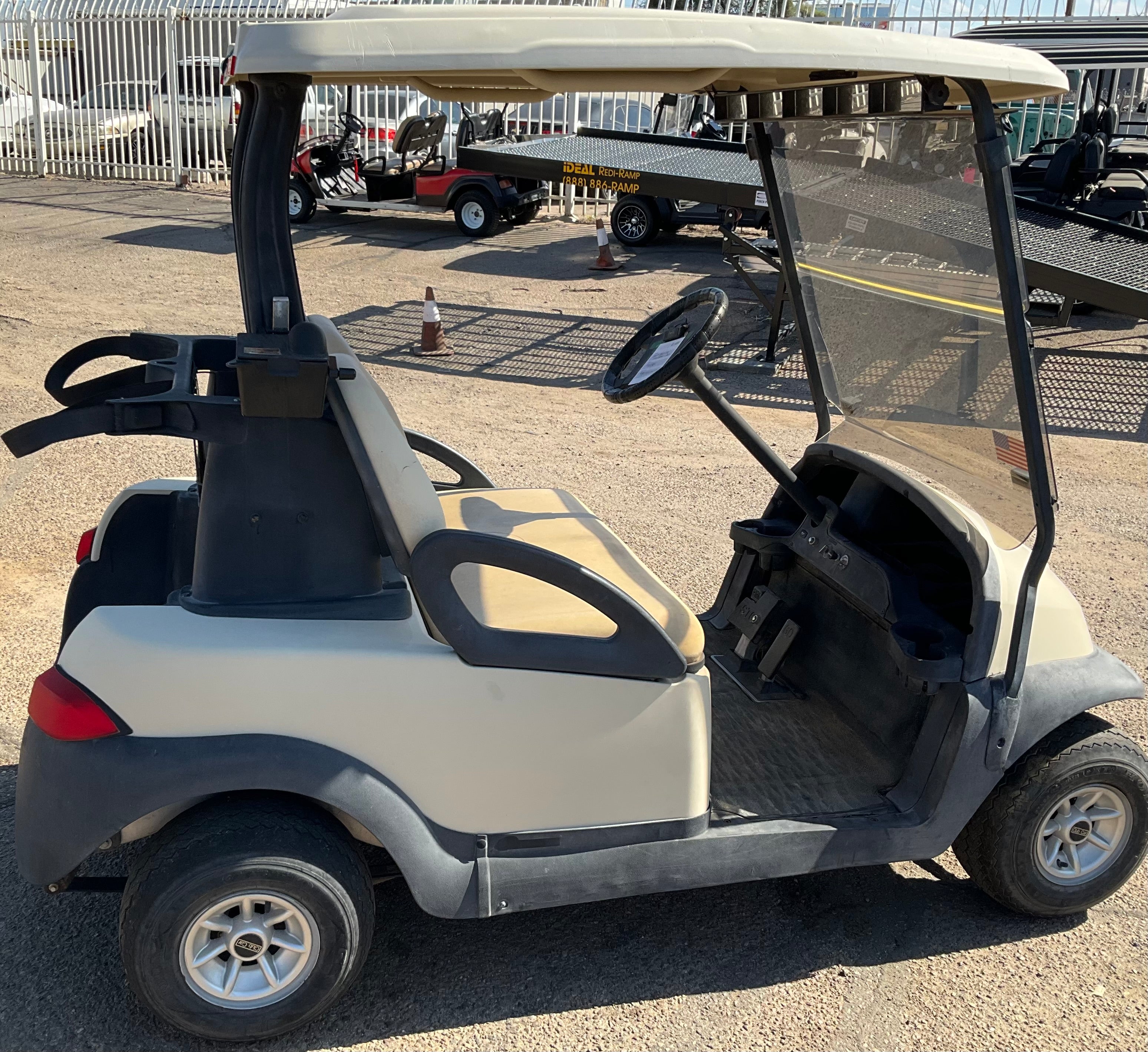 2007 Club Car precedent gas
