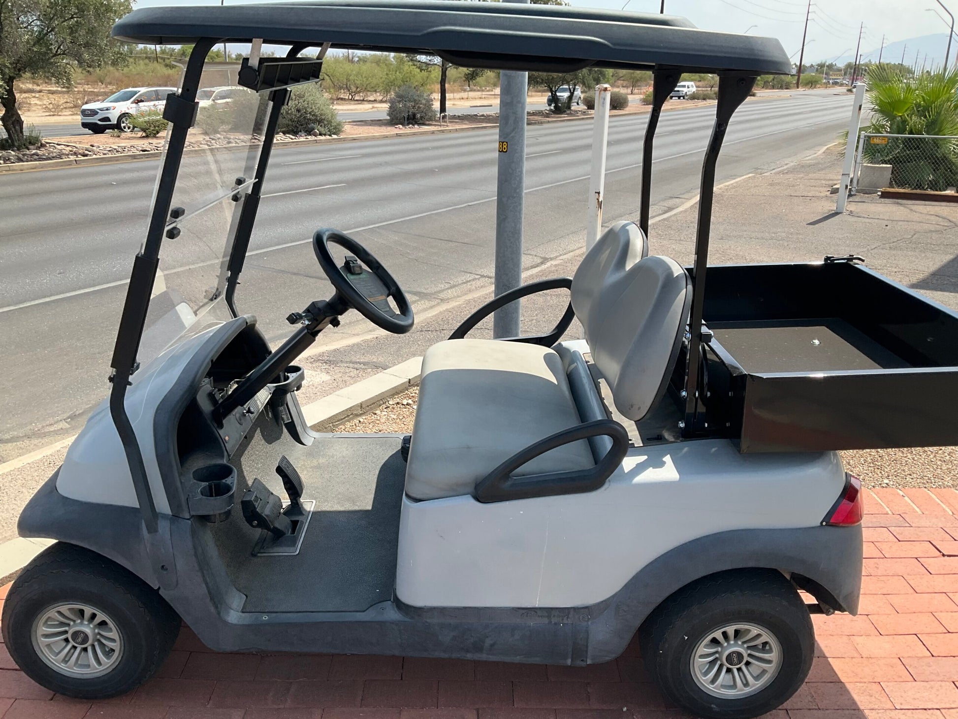 2018 Club Car Precedent 48 volt Maintenance Car image 1